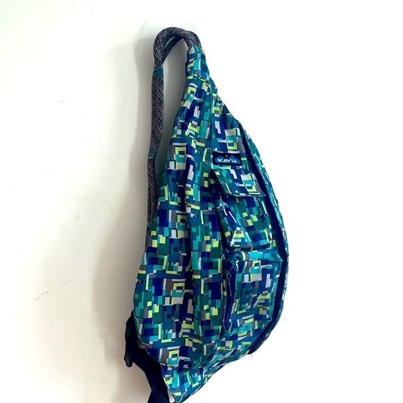 Kavu Geometric Rope Sling Nylon Block Print Backpack Crossbody Backpack EUC - Picture 6 of 13
